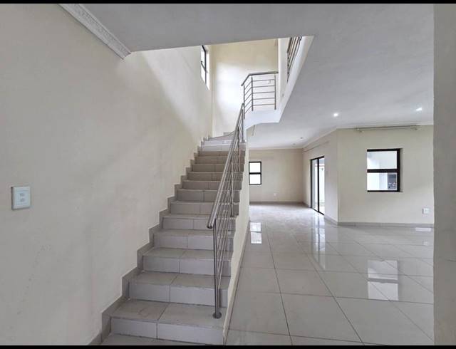 4 BEDROOM HOUSE FOR SALE IN MELODIE